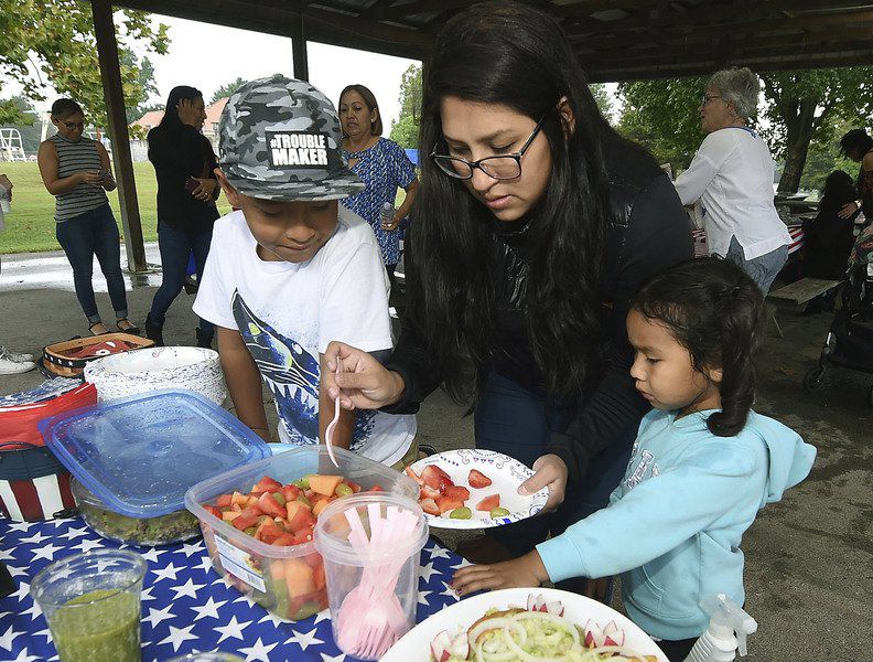 Carthage citizenship program reunites graduates